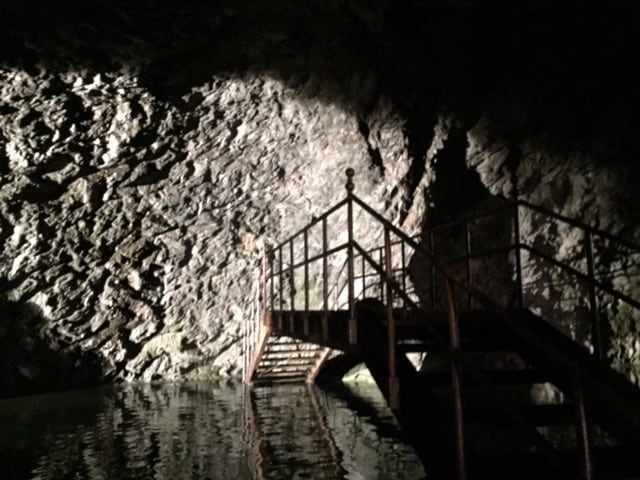 cave-set-3